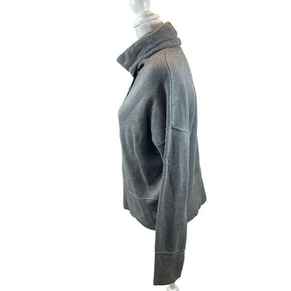 Ladies Universal Thread Grey Funnel Neck Sweater Size‎ Medium - Picture 6 of 11